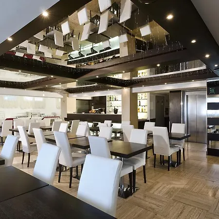 Petit Palais ホテル