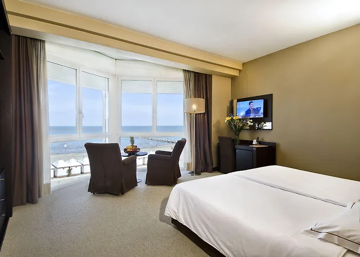 מלון Petit Palais