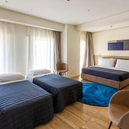 Petit Palais Hotel 4*