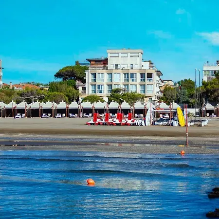 Petit Palais 4* Lido di Venezia