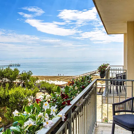 Petit Palais 4* Lido di Venezia