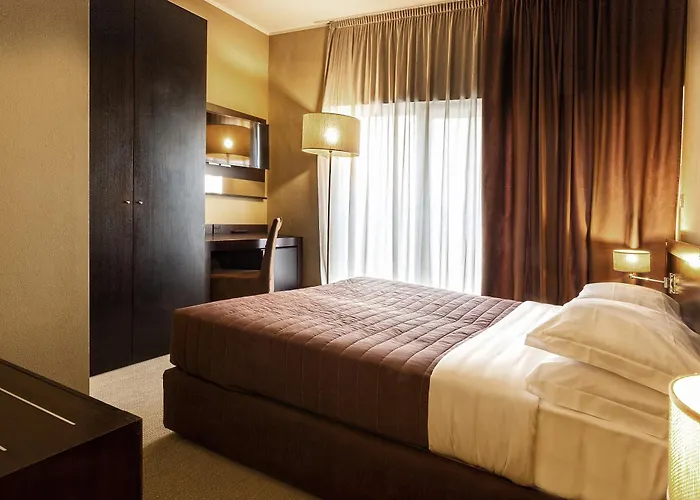 Petit Palais Hotel 4*